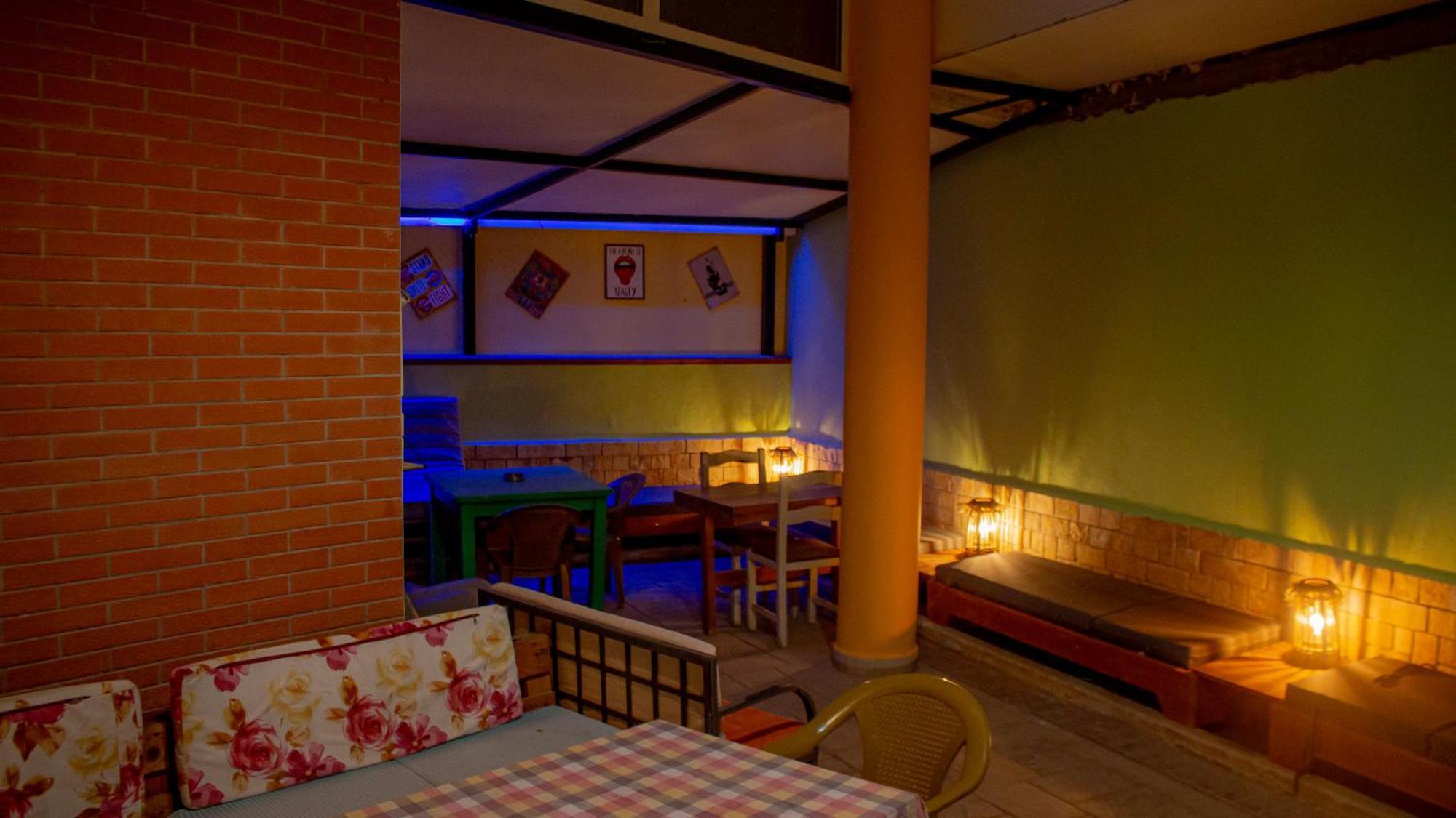 Hostel The Golden Rooster Tirana Exteriér fotografie
