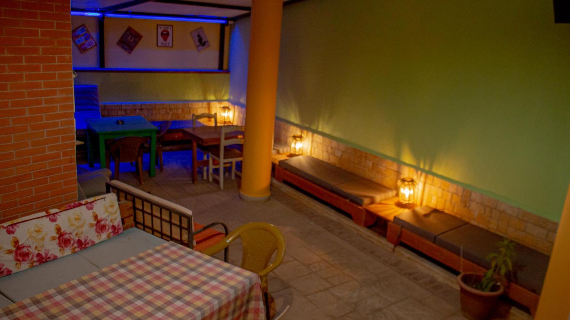 Hostel The Golden Rooster Tirana Exteriér fotografie
